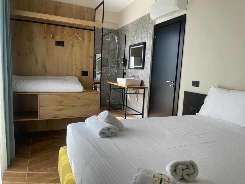 Gogo'S Boutique Hotel Dhermi Luaran gambar