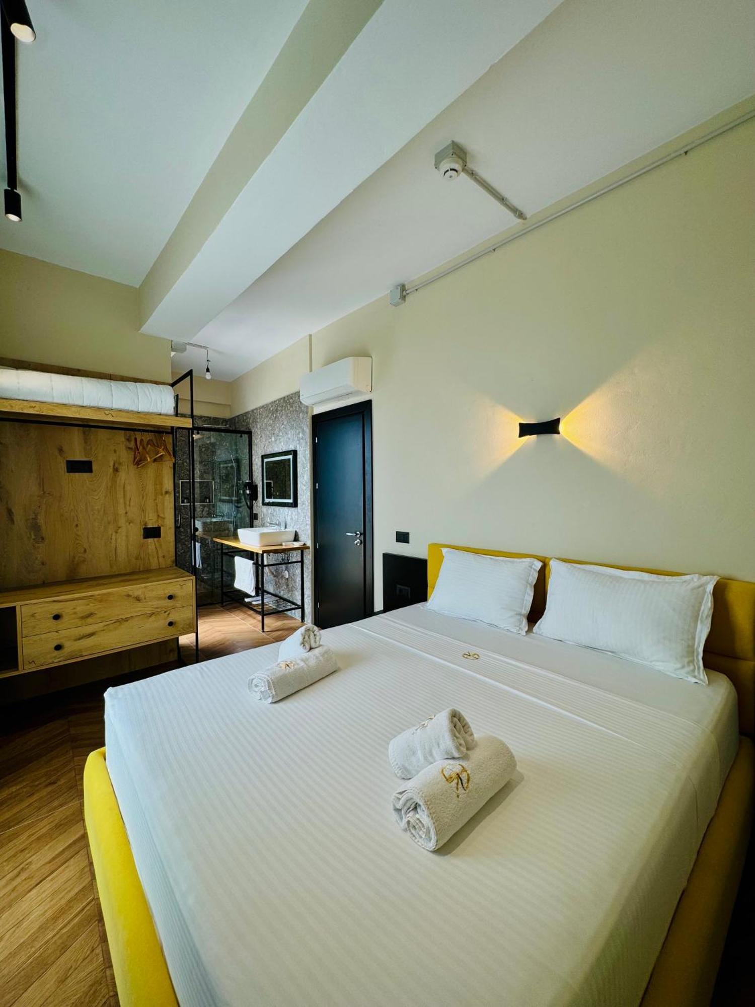 Gogo'S Boutique Hotel Dhermi Luaran gambar